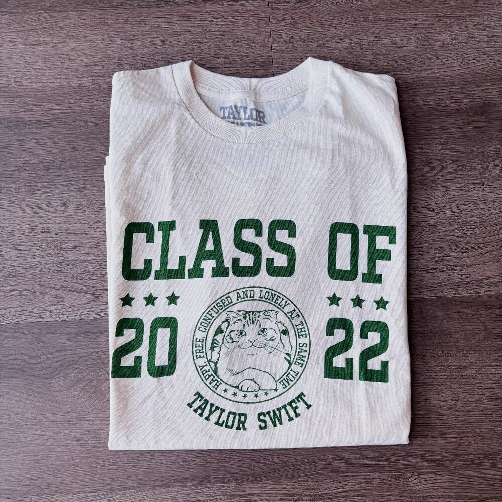 Taylor Swift Class of 2022 Unisex T-shirt
